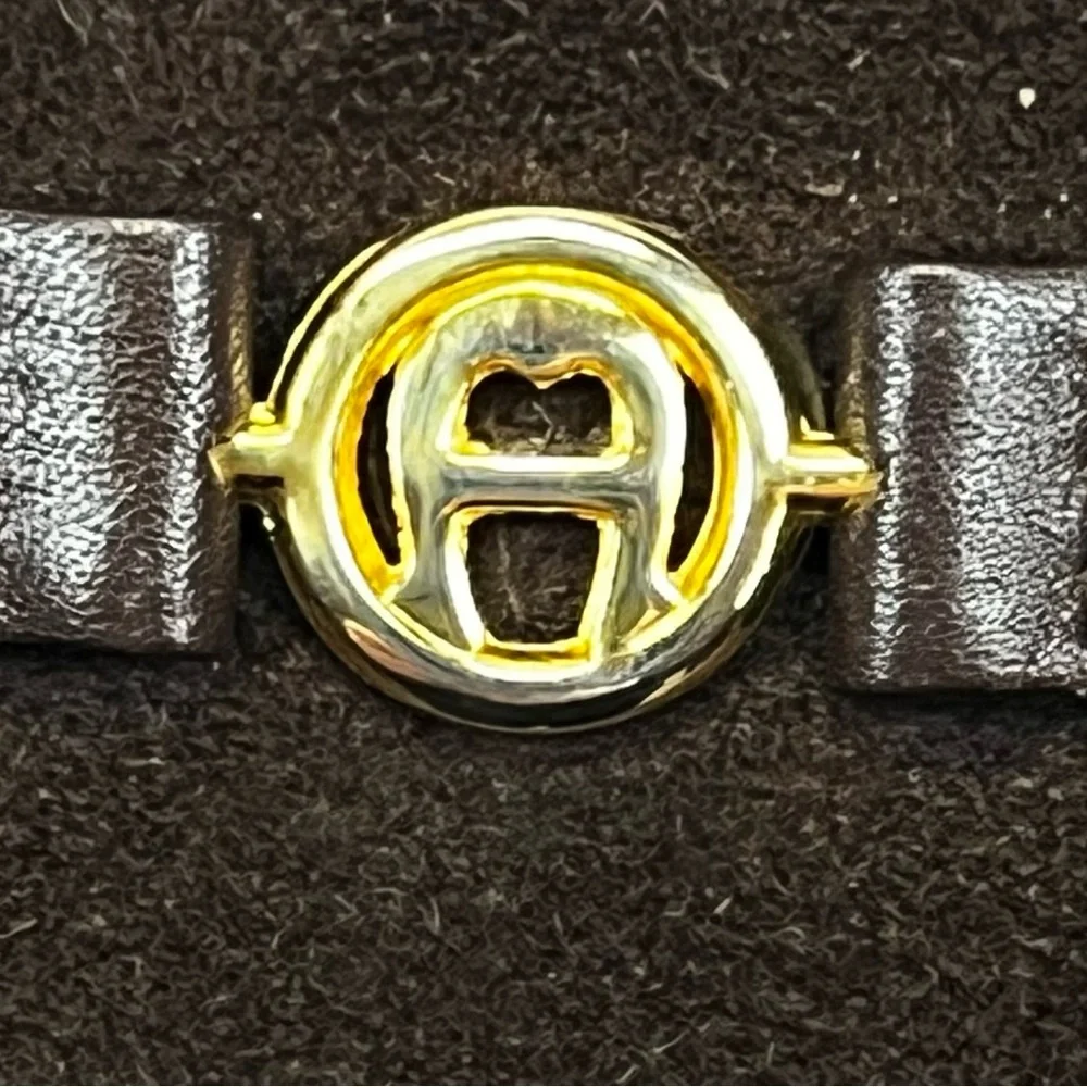 Vintage Etienne Aigner Dark Brown Leather & Suede Crossbody with gold hardware